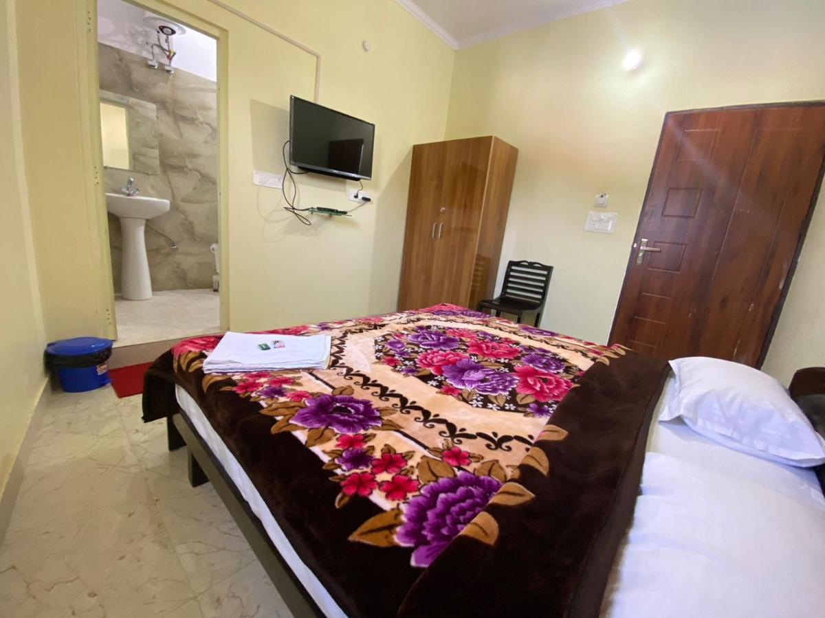 Hotel Govind Palace リシケーシュ エクステリア 写真